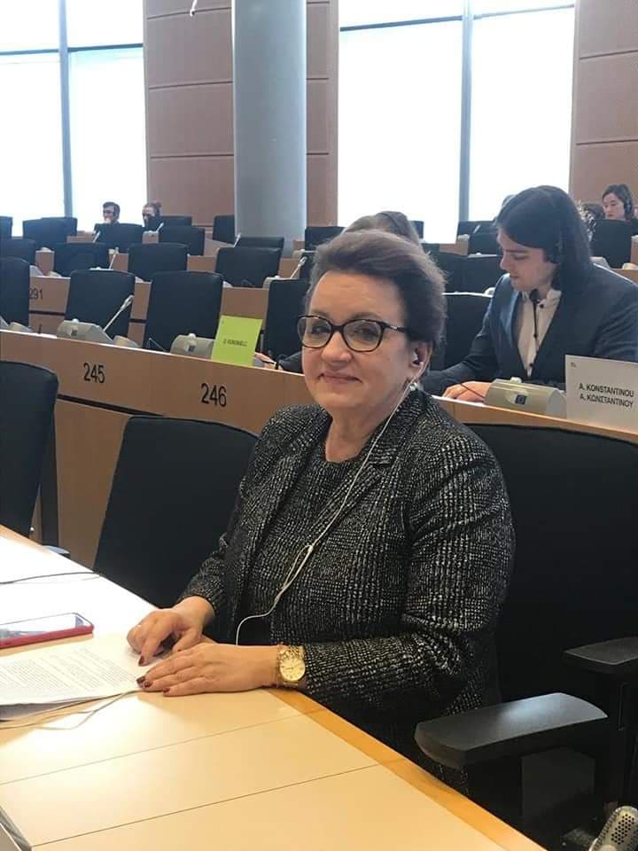 Anna Zalewska pyta KE o dyskryminację polskich firm we Francji.