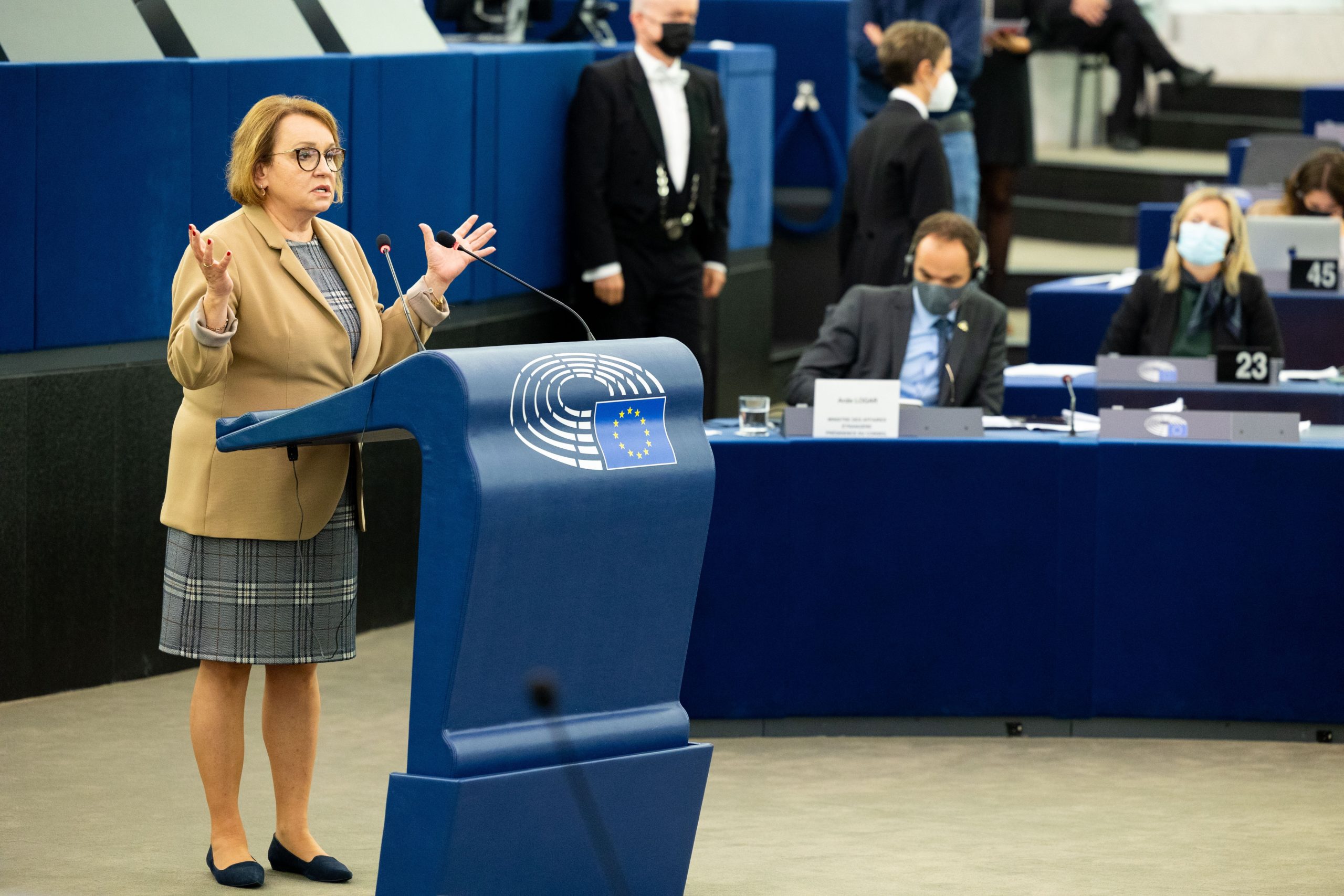 PE SZOKUJE! Zalewska: “Będziemy mieć do czynienia z czymś do tej pory niespotykanym.”